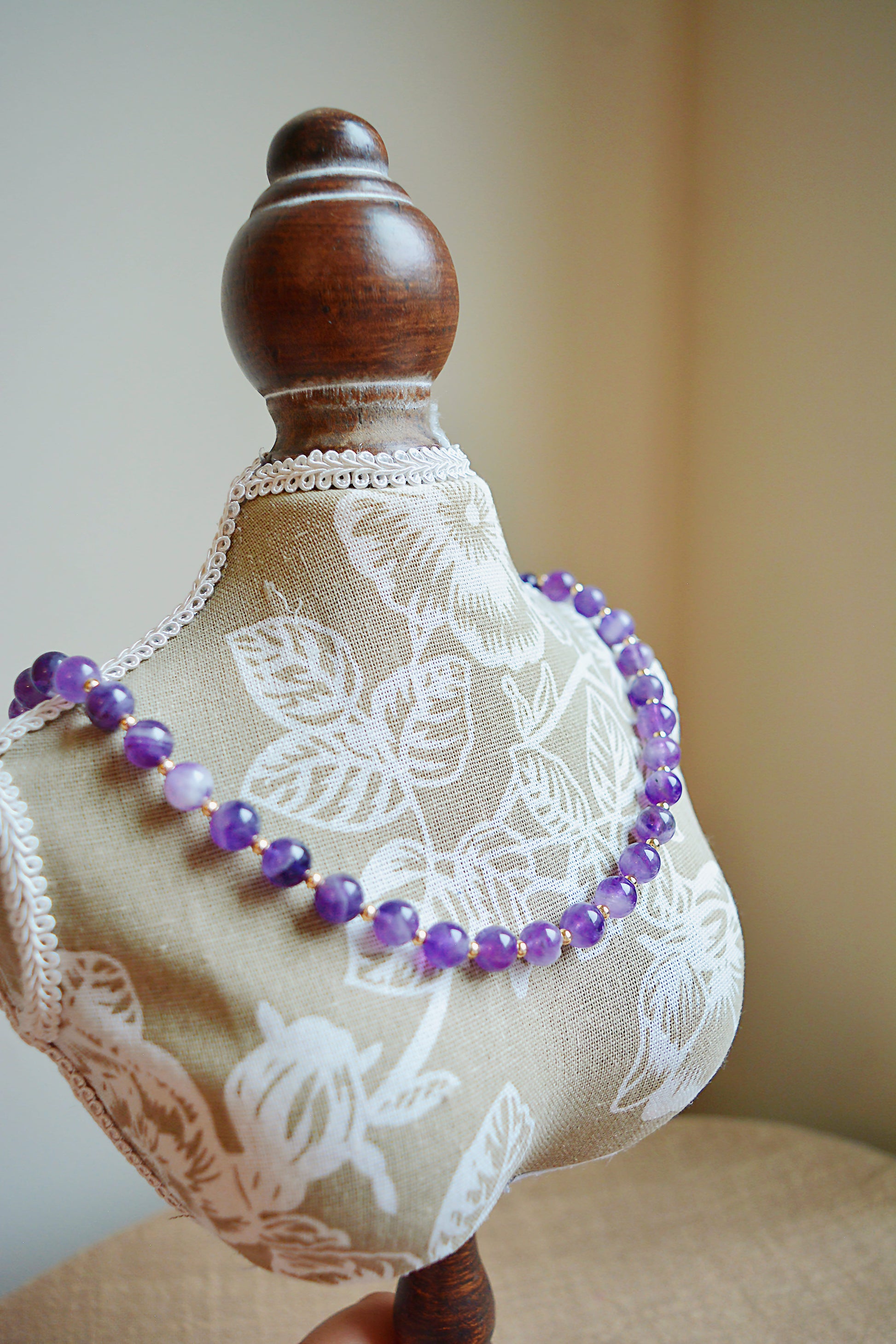 Eerie light shimmers|Amethyst Glow Set – 14k Gold Necklace & Bracelet