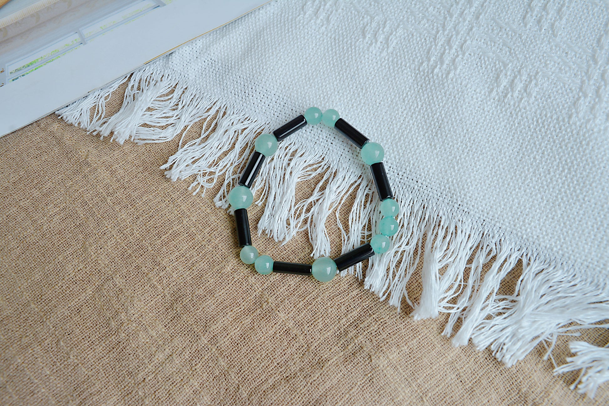 Mist & Obsidian｜Green Jade & Black Onyx Beaded Bracelet