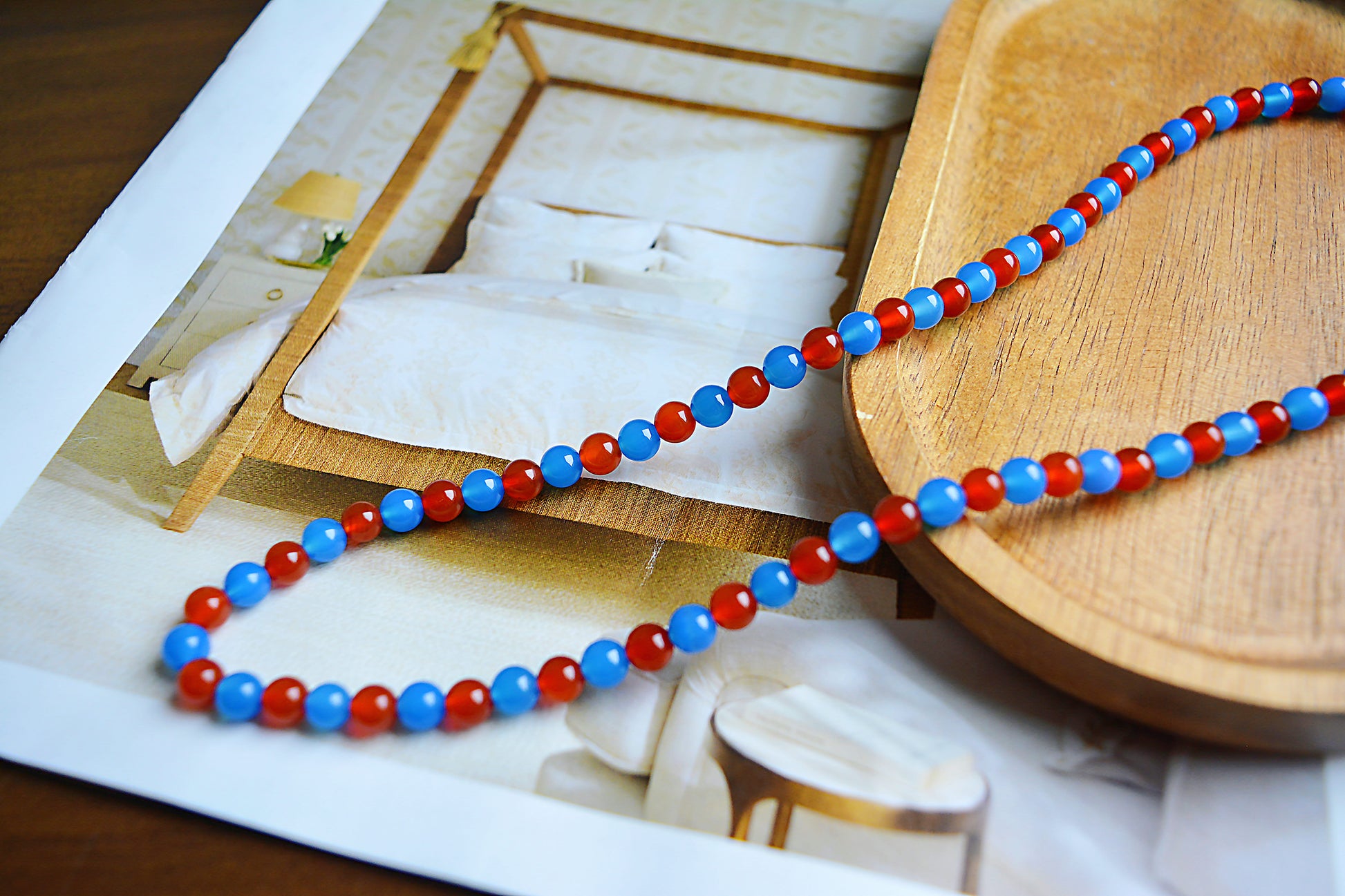 Flame & Frost｜Red and Blue Agate Necklace