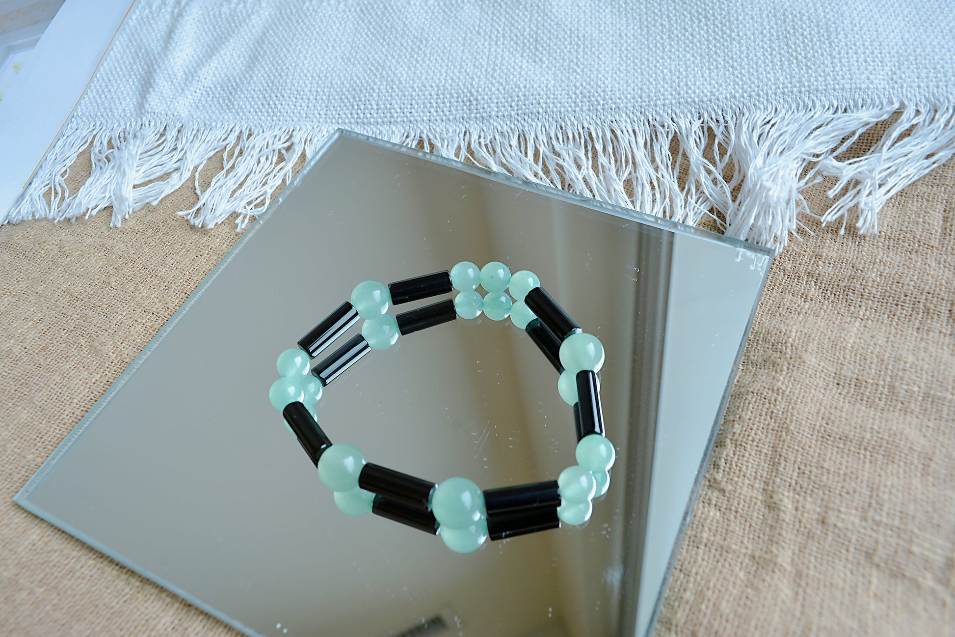 Mist & Obsidian｜Green Jade & Black Onyx Beaded Bracelet