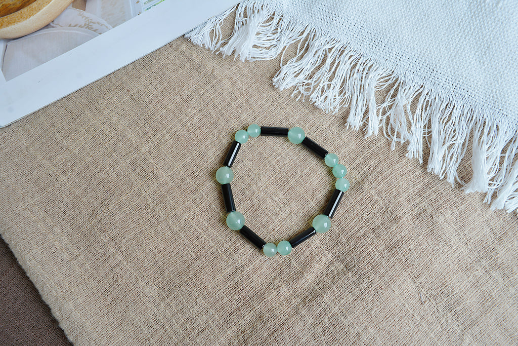 Mist & Obsidian｜Green Jade & Black Onyx Beaded Bracelet
