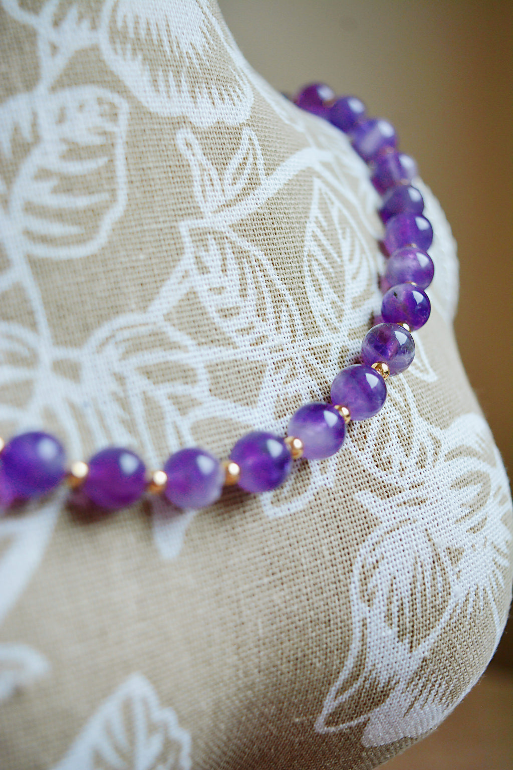 Eerie light shimmers|Amethyst Glow Set – 14k Gold Necklace & Bracelet