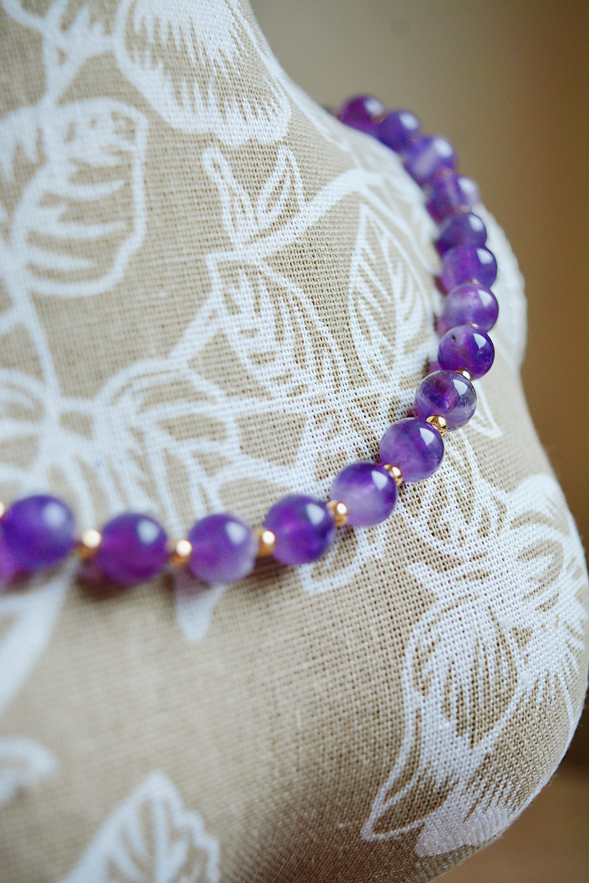 Eerie light shimmers|Amethyst Glow Set – 14k Gold Necklace & Bracelet