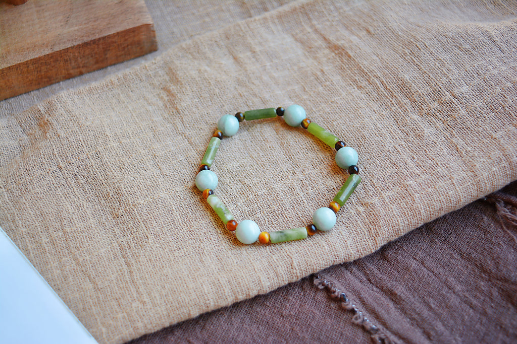 Whispering Hills | Jade, Peridot & Tiger’s Eye Bracelet